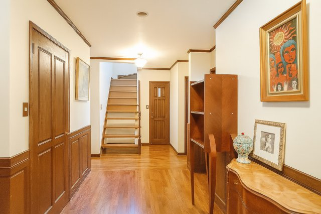 落ち着いた玄関です