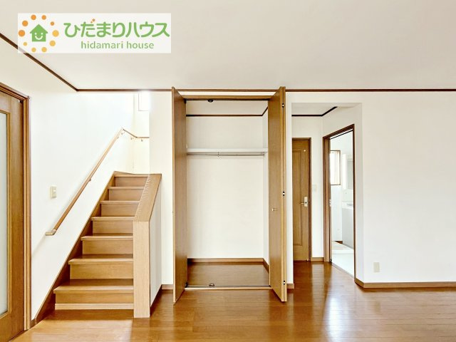 ちょこっとした収納があることで、消耗品のストックをするのにも便利です☆
