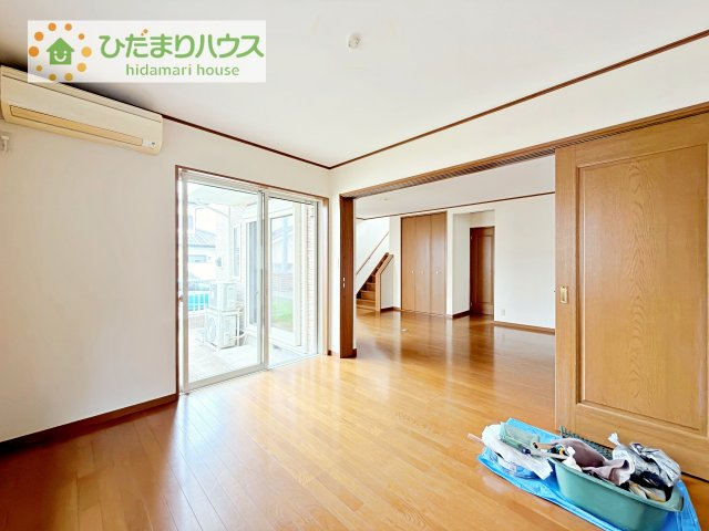 雨風が強い時も安心な雨戸シャッター付き(^^)/
