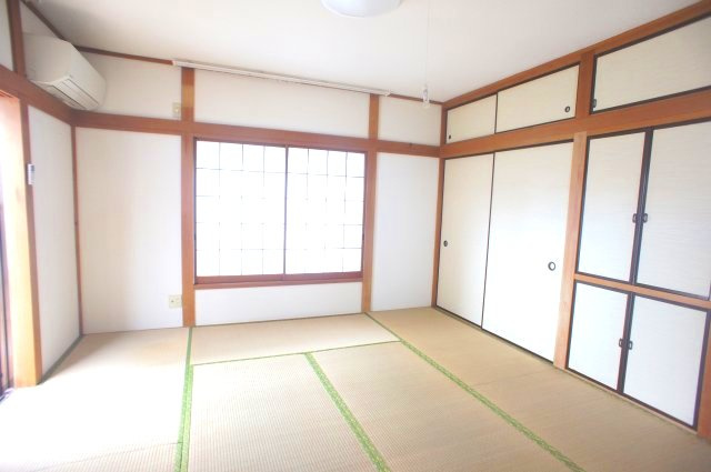 収納付きの和室