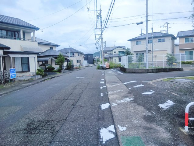 西側前面道路の道幅10.6?あります！