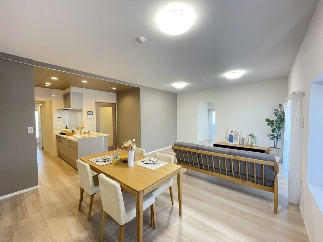 18帖のＬＤＫ！明るい住まいでご家族の笑顔も弾けそう
