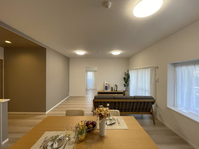 溢れる陽光でご家族の笑顔も輝く住まい