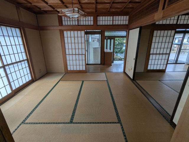 来客時にも便利な和室付き