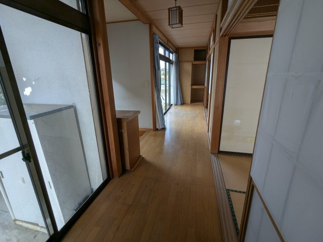 広縁のある落ち着いた間取り