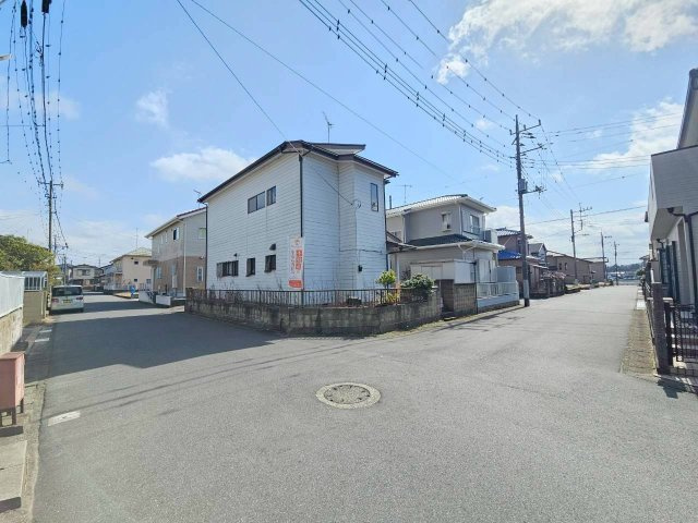 前面道路も交通量少なく、安心ですね♪