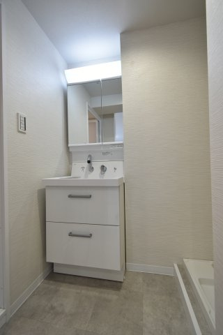 シャワー付きの洗面化粧台です♪