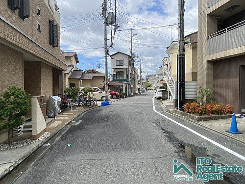 前面道路含む現地写真