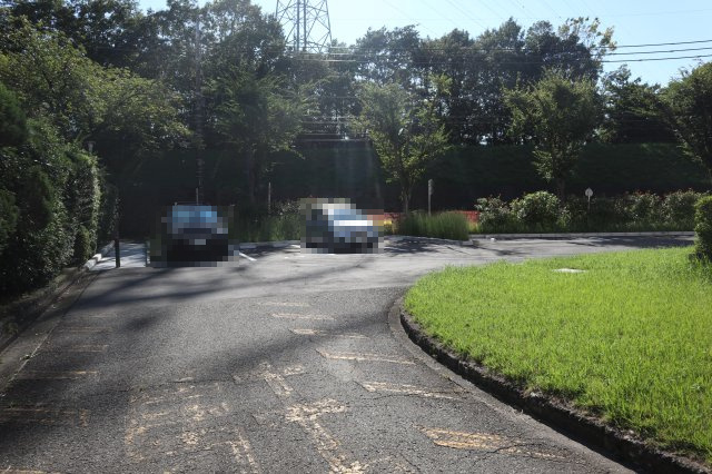 敷地内駐車場入口です