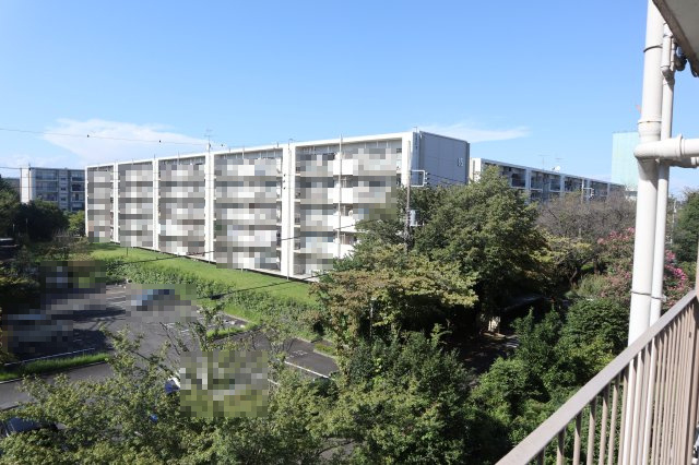 こちらのバルコニーも開放感がありますね
