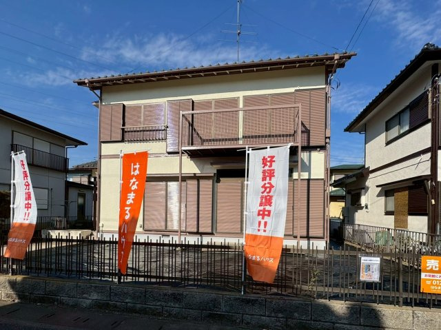 雨戸が各部屋についております。雨風をしのぐのはもちろん、防犯面、断熱や防音効果も期待できますね。