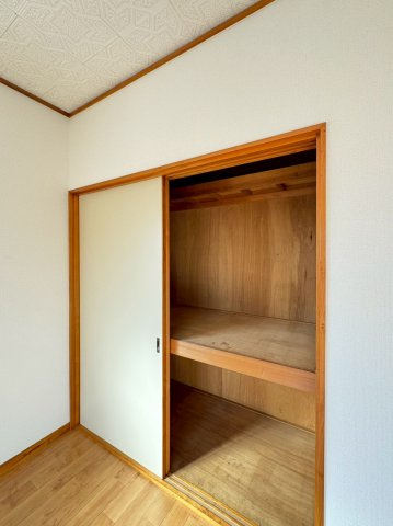 収納付きの居室は、荷物がスッキリと片付き、お部屋を広く使えます。
