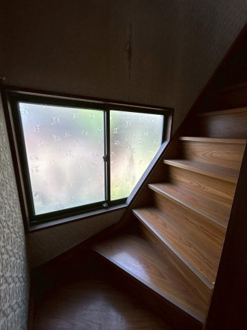 2階につながる階段です