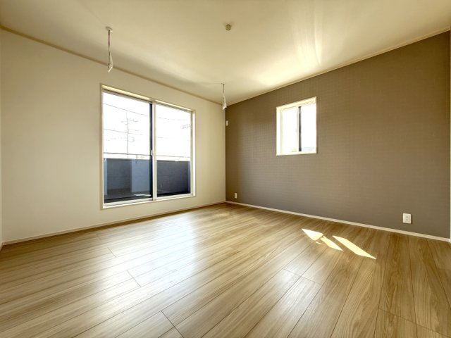 1号棟　主寝室8帖