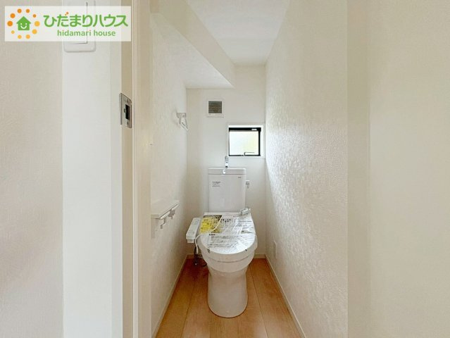 環境にもやさしい、少ない水量でしっかり流す節水型トイレを設置！