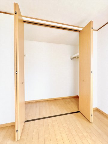 2階北側6.0帖洋室の収納