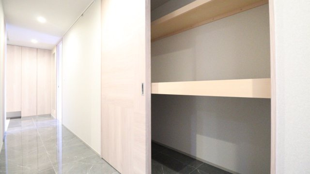 【収納】大容量の廊下収納です！大きなものも収納できます！