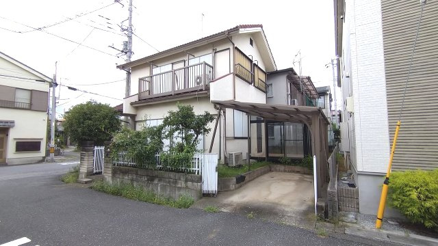 南西角地で陽当り良好！敷地約31坪・自由設計で夢のマイホームはいかがでしょうか！建築条件なし・お好きなハウスメーカーで建築可能！桜井南小学校まで徒歩約4分(320ｍ)、お子様の通学に安心です！