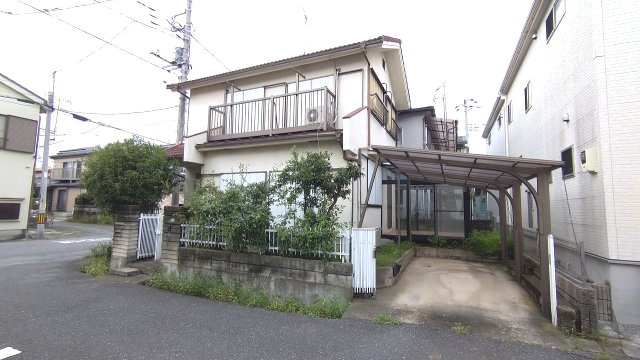 南西角地で陽当り良好！敷地約31坪・自由設計で夢のマイホームはいかがでしょうか！建築条件なし・お好きなハウスメーカーで建築可能！桜井南小学校まで徒歩約4分(320ｍ)、お子様の通学に安心です！