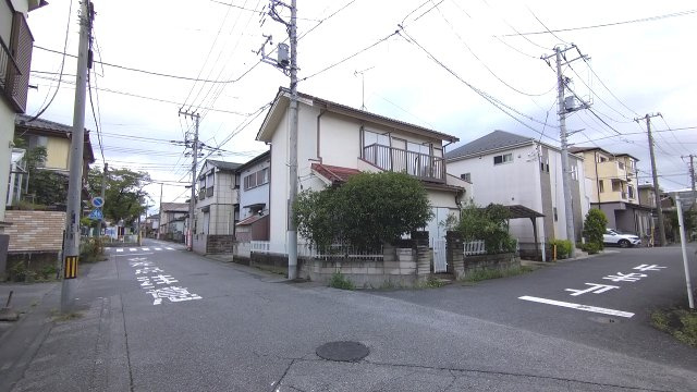 南西角地で陽当り良好！敷地約31坪・自由設計で夢のマイホームはいかがでしょうか！建築条件なし・お好きなハウスメーカーで建築可能！桜井南小学校まで徒歩約4分(320ｍ)、お子様の通学に安心です！