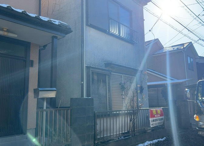 家を建てる前提で土地を探している場合、地盤の丈夫さは譲れない条件の一つです。地盤が脆弱だと追加工事が必要となります。また、過去に地盤沈下や液状化現象を起こした土地は、できるだけ避けた方がいいでしょう。