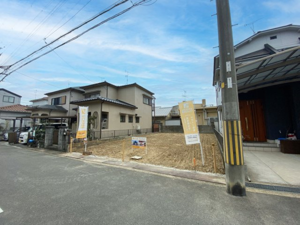 【城陽市富野南清水 売土地 建築条件付きの前面道路含む現地写真】
