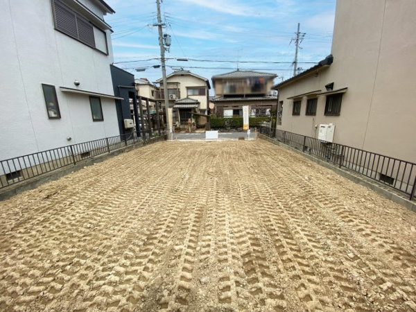 【城陽市富野南清水 売土地 建築条件付きの前面道路含む現地写真】