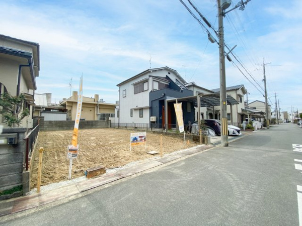 【城陽市富野南清水 売土地 建築条件付きの前面道路含む現地写真】