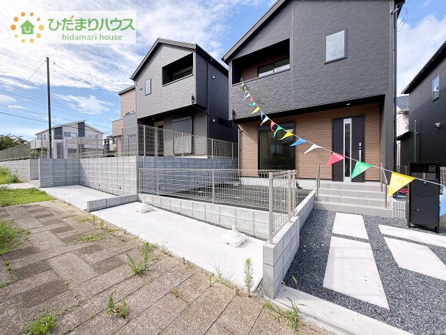 南道路につき陽当たり良好です♪