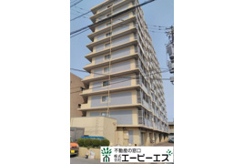 アーク高岡丸の内の外観