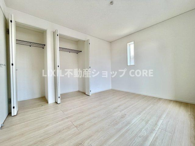 全居室にクローゼットを完備！居室空間をより広く隅々までお使いいただけますね。　