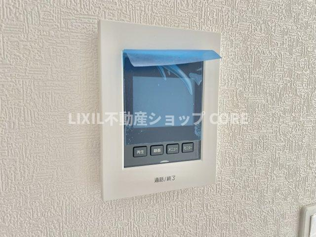 ＴＶモニター付インターホンでセキュリティ面にも配慮。小さなお子様のお留守番でも安心なアイテムです。　