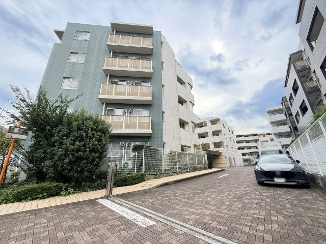 住環境の良さが魅力の住まい
