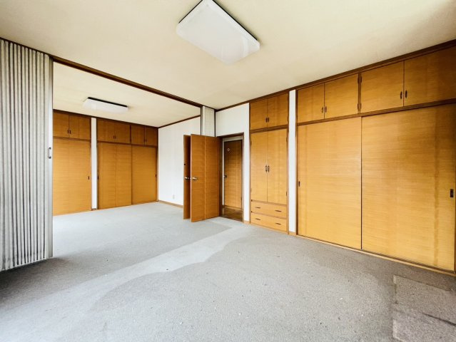 2F