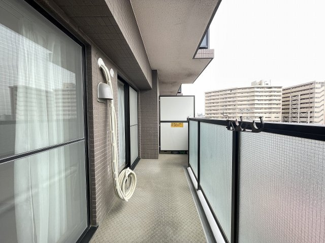 前面棟無しで南向きのバルコニーは、陽当たり・通風・眺望良好です。　