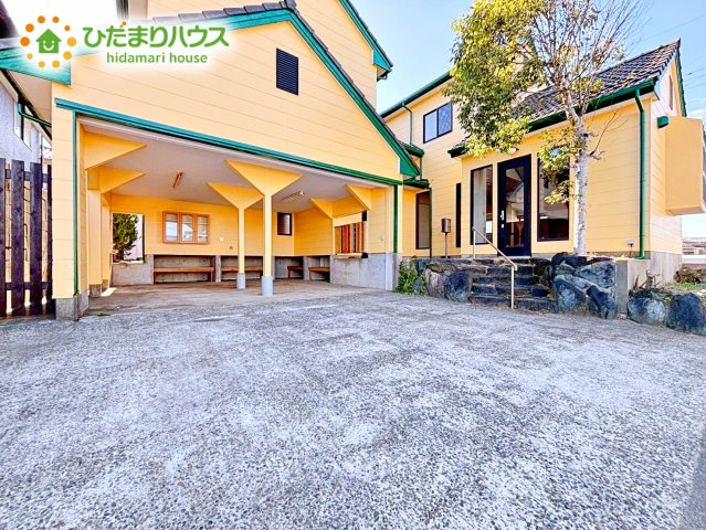 整備された駐車場で、マイカーを気兼ねなく洗車もできますね！(^▽^)/