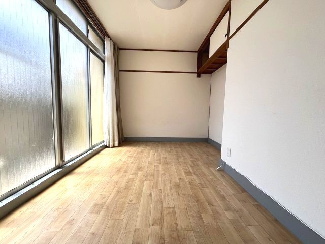 シンプルな作りなのでお好きなインテリアでお部屋をコーディネートできます！