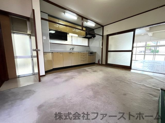 家族が集まる場だからこそ快適に過ごせるように家具の配置を考えるのも楽しみの一つです。