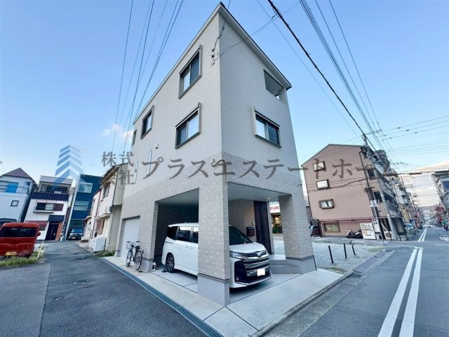 令和3年12月築の注文住宅♪南西角地♪