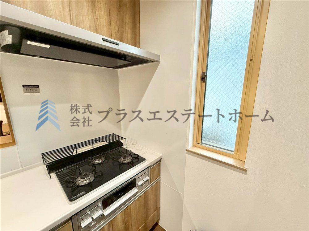キッチンにも窓があります♪