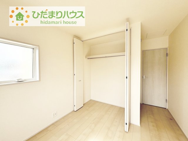 お洋服の多い女性に人気！収納力の高いクローゼット付き☆彡