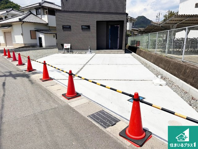 駐車スペース！散水栓があるので、こまめに愛車を洗えます！
