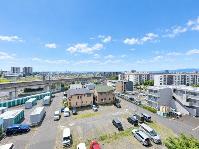 南側眺望　前面建物なしの開放感ある眺望！陽当たり・通風良好です！