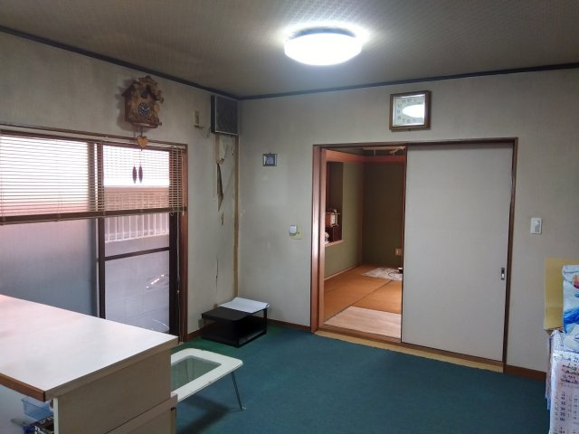 隣にダイニングがあるので家族で会話を楽しみながらお料理が出来ます。