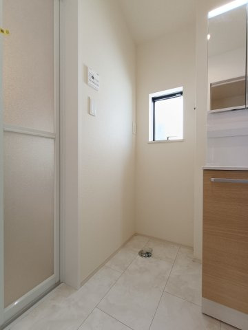 【室内洗濯機置き場】