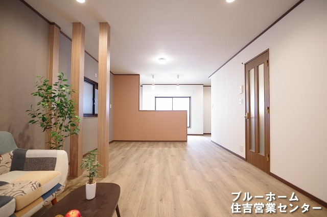 約18.5帖のLDKです！広々とした空間で大きな家具の配置等も困りません♪