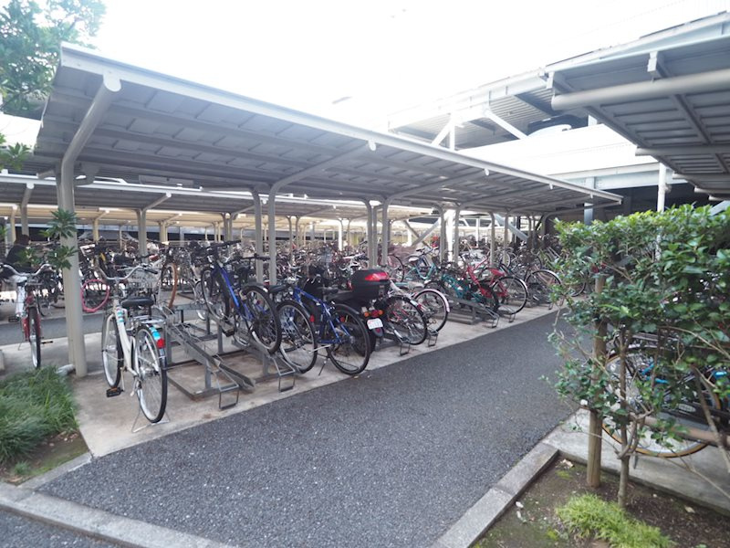屋根付き駐輪場