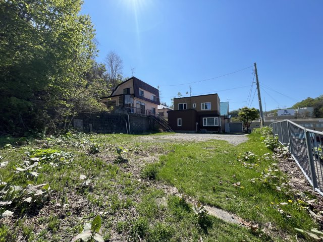 住宅敷地隣所有地約100坪