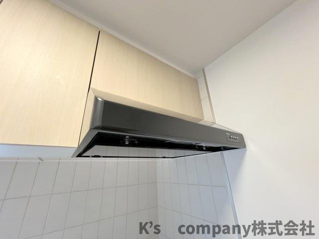 お手入れのしやすいレンジフード◇