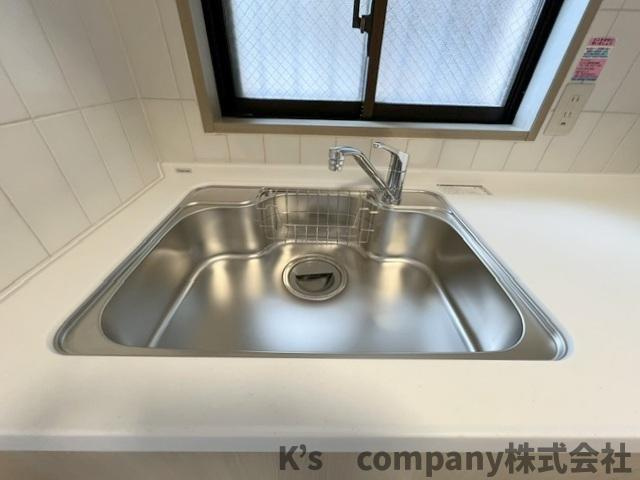 耐久性に優れたステンレス素材のシンク◇
